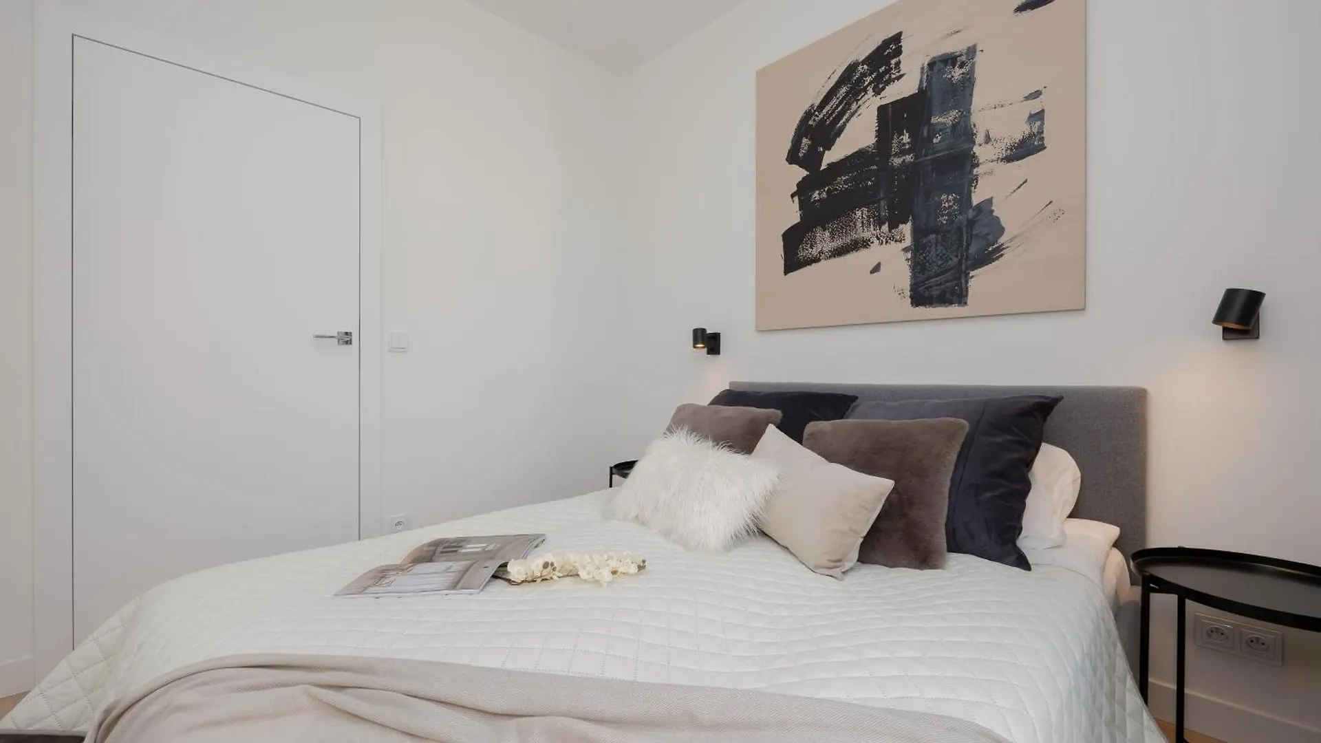 Lux Apartments Domaniewska With Sauna & Gym By Renters Prestige Warszawa 0*,  Polen