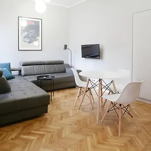 Апарт-отель Concierge Flat6 Hoza, Варшава