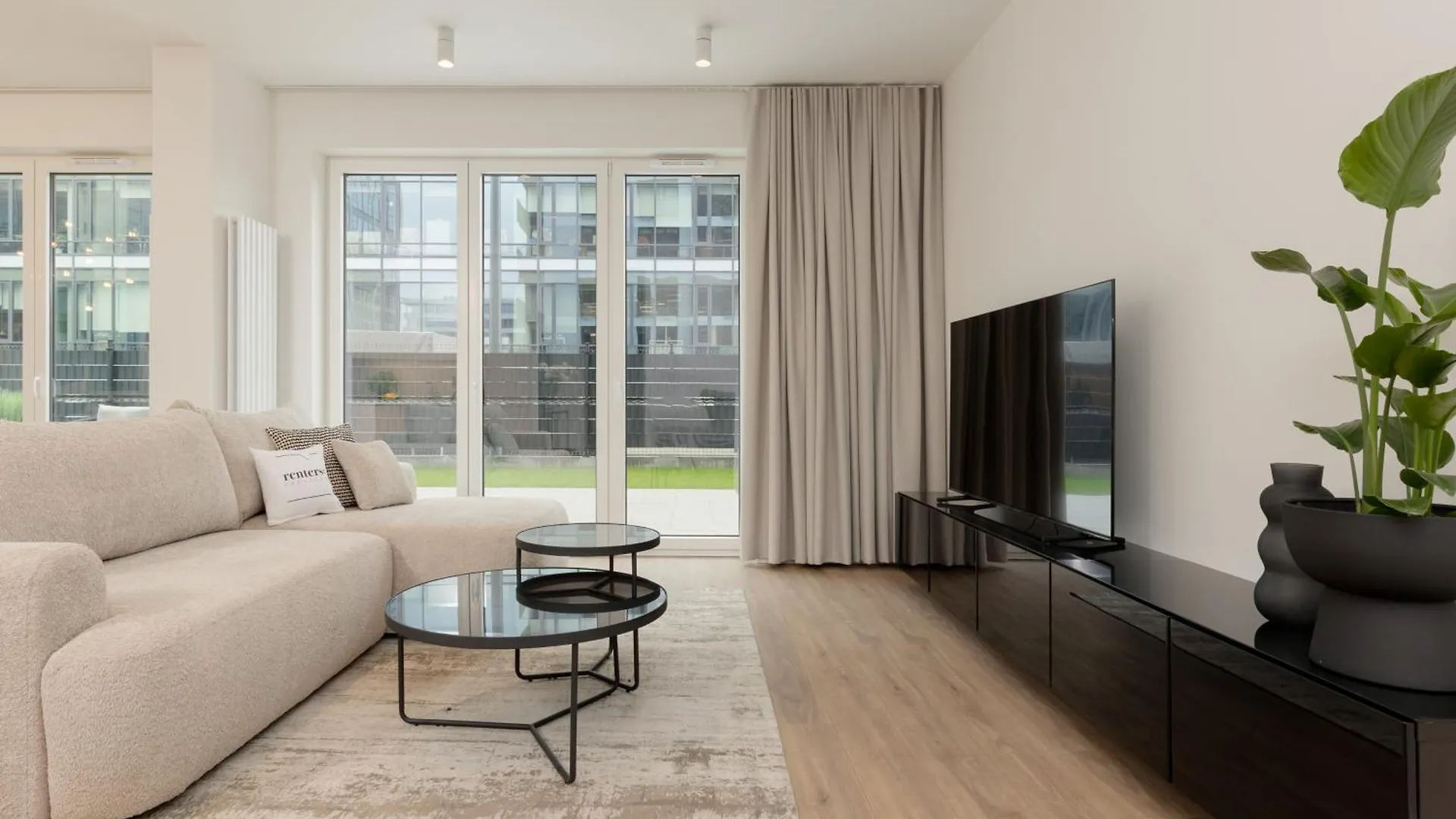 Lux Apartments Domaniewska With Sauna & Gym By Renters Prestige Βαρσοβία Ξενοδοχείο με διαμερίσματα